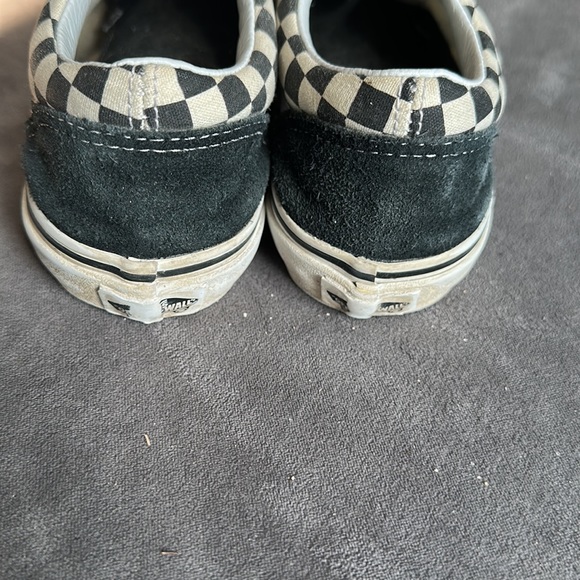 Vans checker board skate shoes - Picture 3 of 5